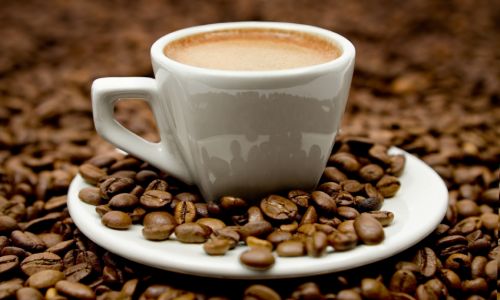 10 znakov, že ste závislý na káve